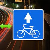 Gobo Projektion auf Treppenaufgang im Sportzentrum Cycling